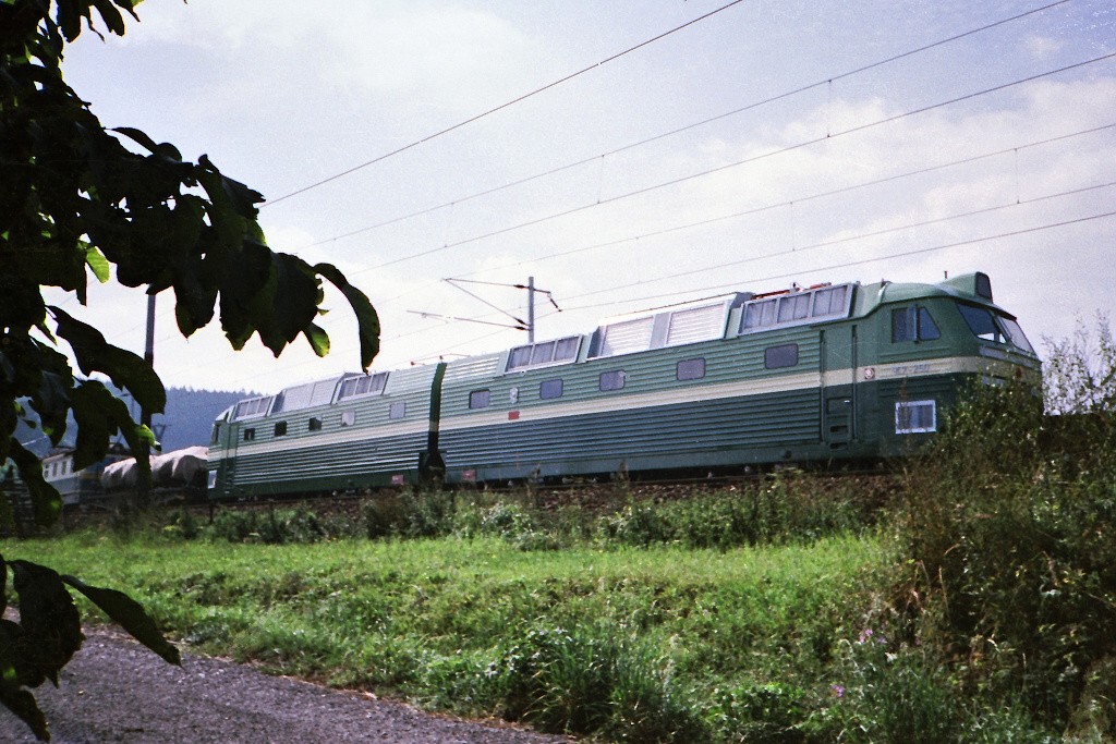 S7-250 st u Vsetna (4.9. 1990)