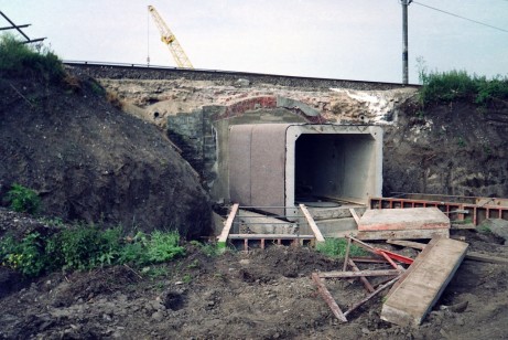 Rekonstrukce mostu v seku Tatce - Poany (15.7. 1997)
