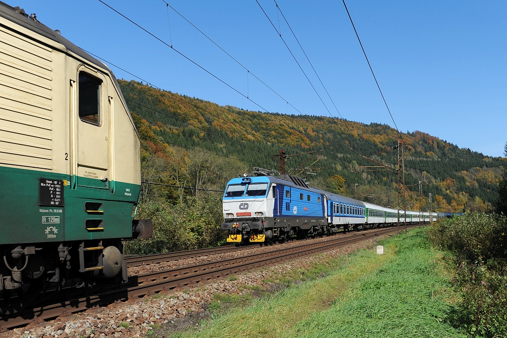 151.020 Bezprav - Brands nad Orlic (9.10. 2010) - mjen s lokomotivou 150.209