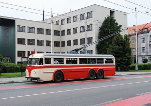 65 let trolejbus v HK