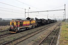 730.630 Dobice nad Cidlinou (29.11. 2014) - odvoz lokomotiv NTM 404.003, 414.404, 434.0170 z Jarome