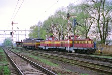 751.139 HK-Slezsk Pedmst (24.4. 1996) - odvoz lokomotiv do kovorotu 725.601 a 725.043