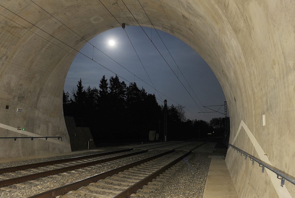 Tomick/Tomick II tunel (25.4. 2013) - sek Tomice-Bystice u Beneova (dlka 324/254 m)