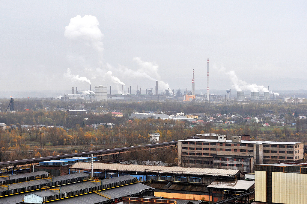 Pohled z Vysok pece .1 na provozovanou Novou Hu (dnes ArcelorMittal Ostrava)