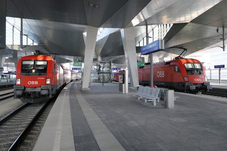 Regionln vlaky u novch nstupi s lokomotivami 1116.185 1116.098