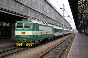 163.043 Praha hl.n. (20.9. 2004)     