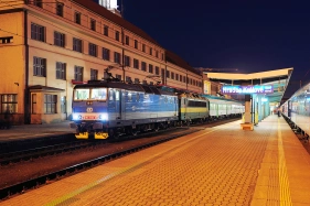 163.048 Hradec Krlov (12.2. 2016) - spolen s 163.062, Os 5609 do Chocn