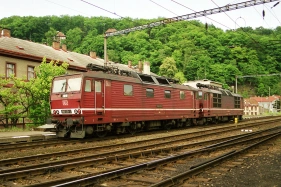 180.019 Dn (19.5. 2001) - spolen s 180.011