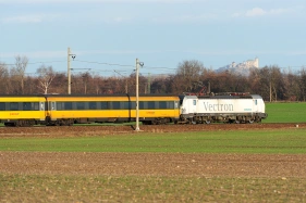 193.821 Pardubice-Oponek (26.12. 2015) - RJ 1009