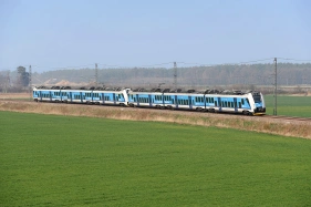 640.002 Velim (29.3. 2014) - spolen s 640.003