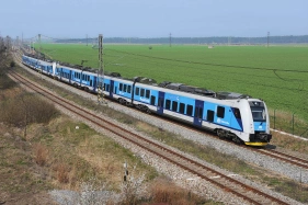 640.003 Velim (29.3. 2014) - spolen s 640.002