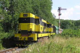 741.503 Opono (15.8. 2004) - spolen s 742.520 - vleka cukrovaru esk Mezi