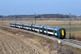 21_02_28_bombardier_class_730_emu_Velim_1833z