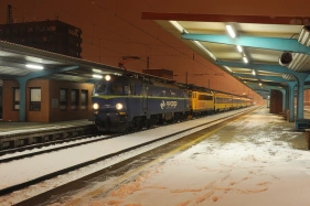 ET22-162 Pardubice (23.2. 2013) - vlakov 162.114 s IC 1016, od Suchdolu nad Odrou do Prahy ppe ET22.162 (vsledn zpodn 118 minut)