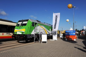 InnoTrans 2012 - Berln (19.9. 2012) - elektrick lokomotiva firmy Bombardier pro polskho dopravce