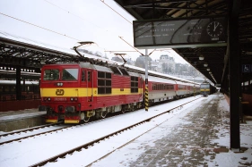 372.007 Praha (15.2. 1996) - spolen s 363.050