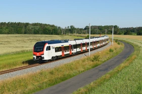 524.303 Stadler Tilo, Velim /CZ/ (1.7. 2020)